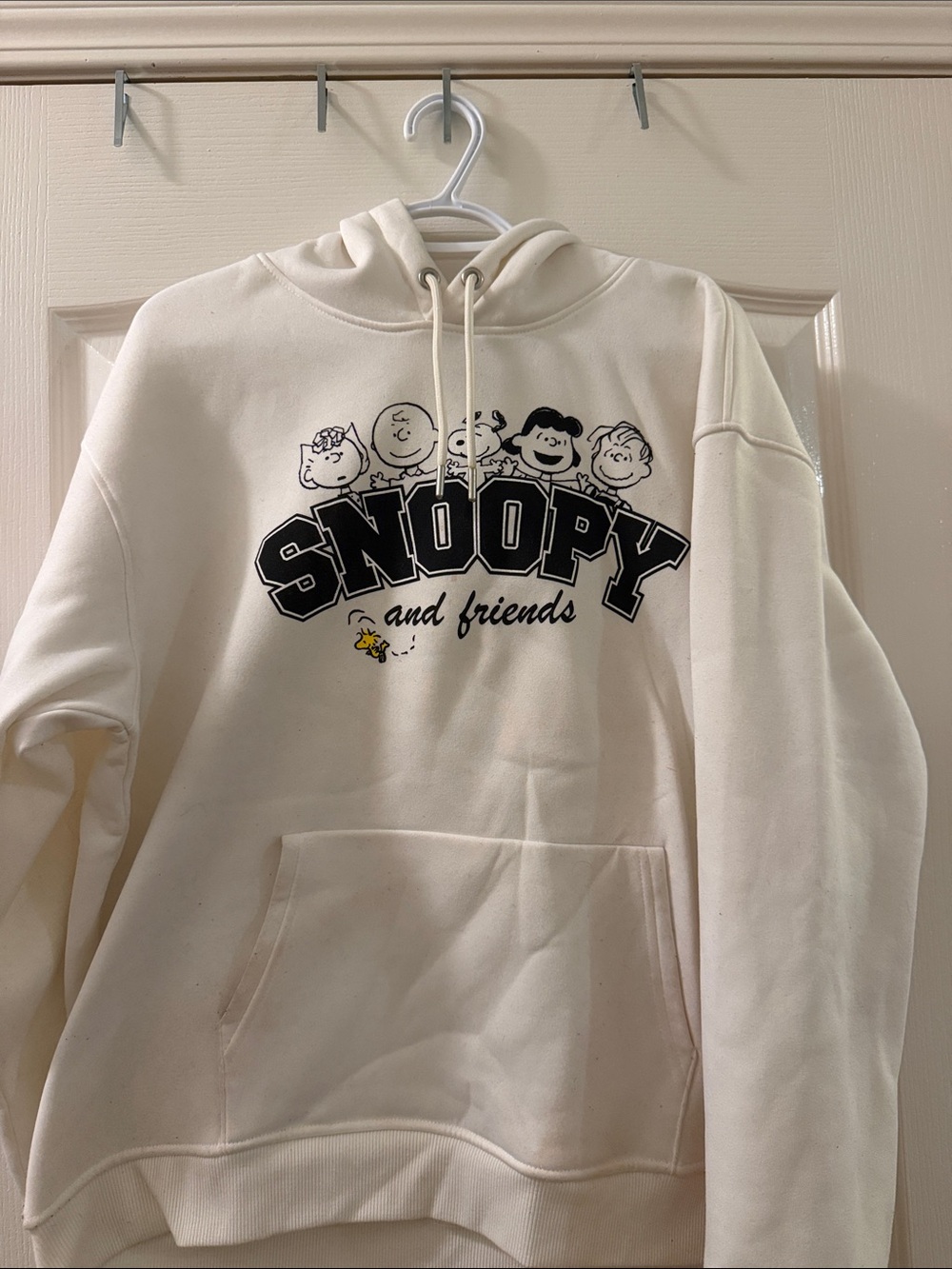 Bluenotes Cream Snoopy and Friends Crewneck